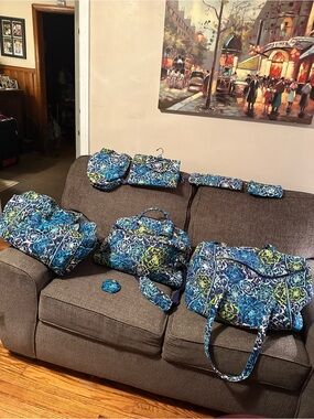 Vera Bradley Katalina Blues 8 Piece Matching Set, Excellent Condition!